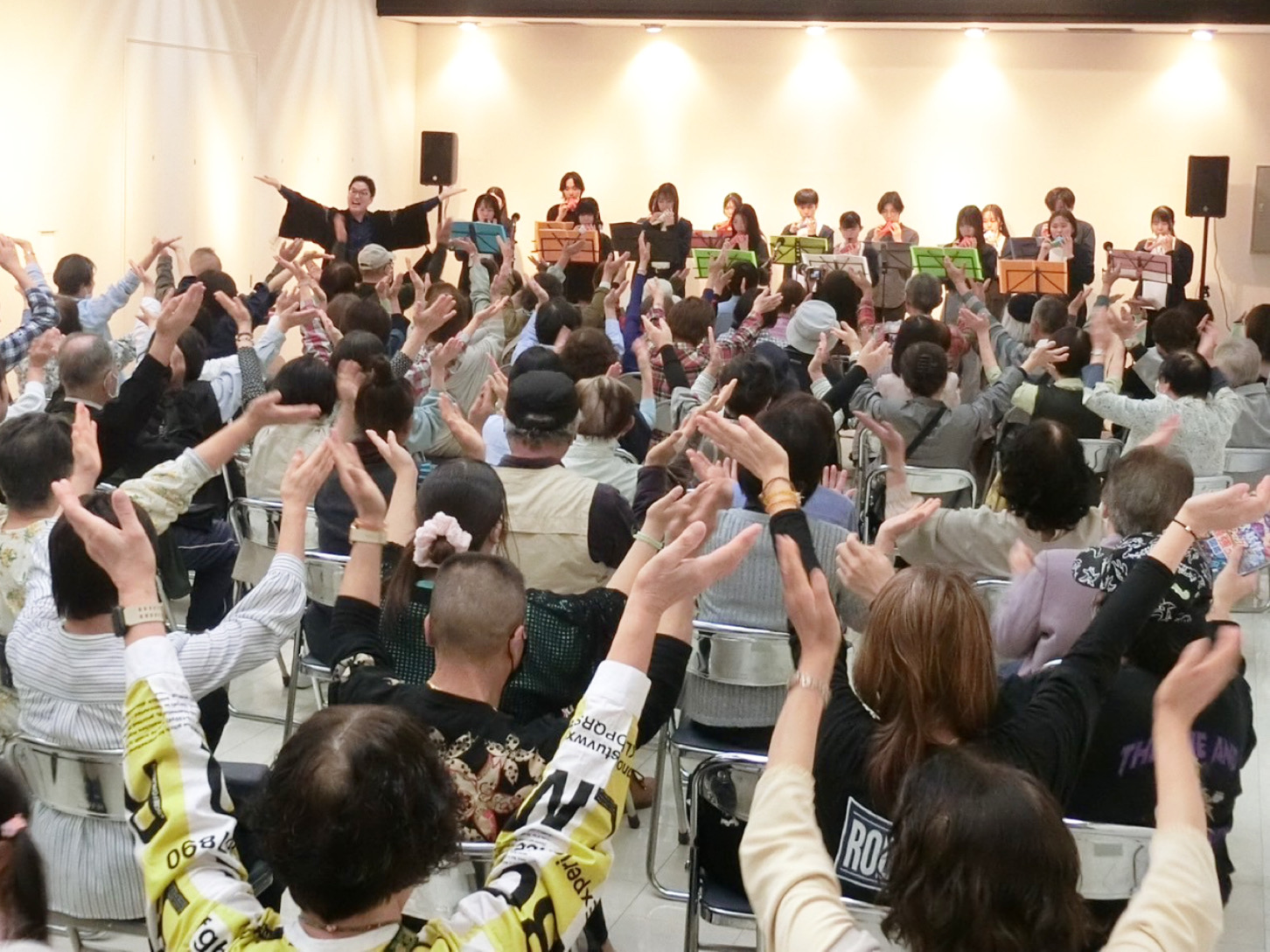 チャリティーコンサートの様子